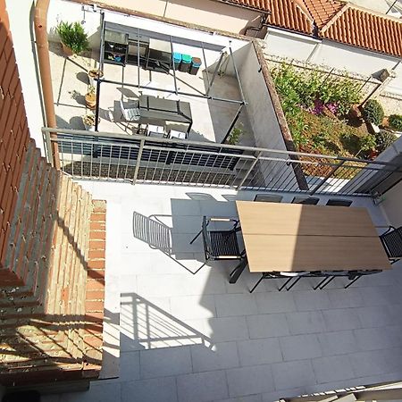 Caramel Comforts With Sea View In Stinjan Only 300 Meters From The Beach Pula Exteriör bild