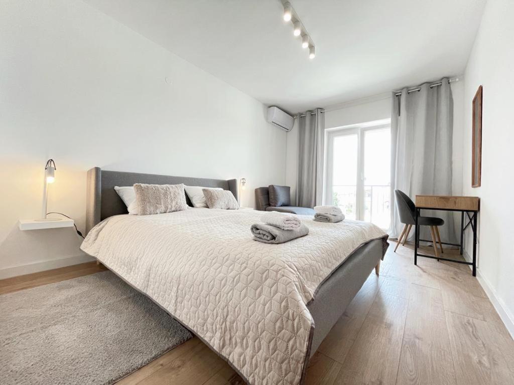 Caramel Comforts With Sea View In Stinjan Only 300 Meters From The Beach Pula Exteriör bild