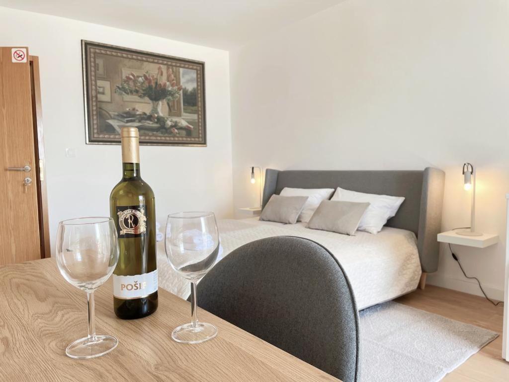 Caramel Comforts With Sea View In Stinjan Only 300 Meters From The Beach Pula Exteriör bild