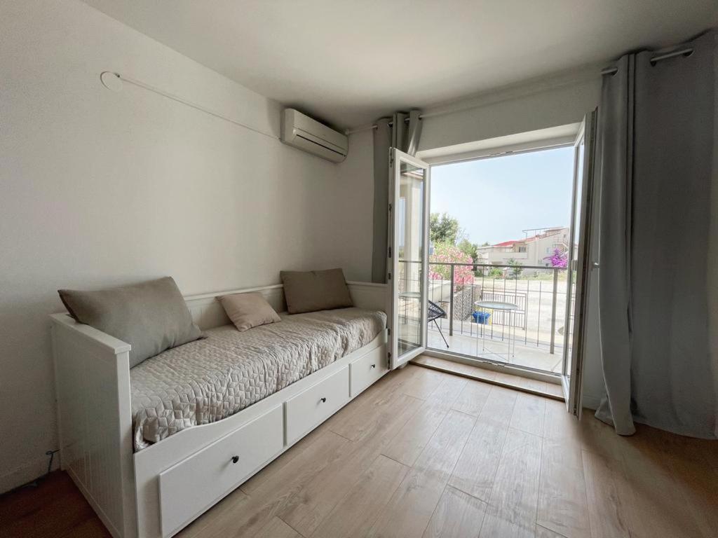 Caramel Comforts With Sea View In Stinjan Only 300 Meters From The Beach Pula Exteriör bild
