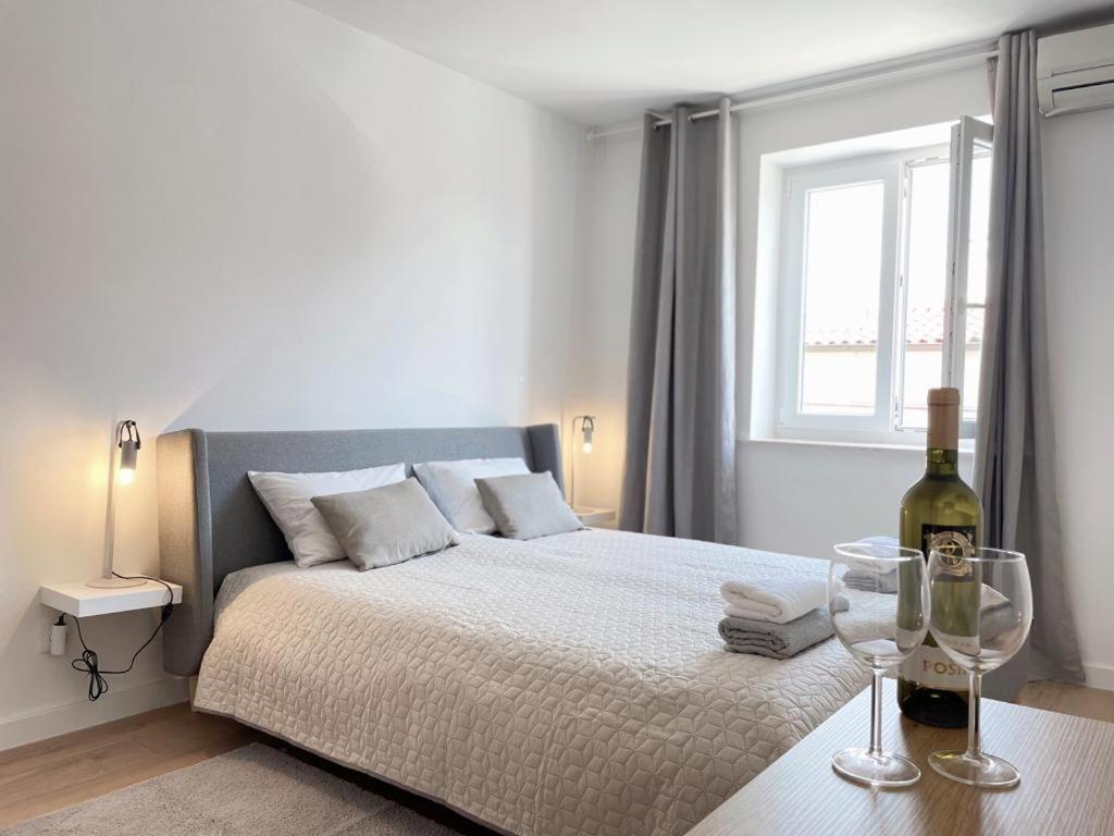 Caramel Comforts With Sea View In Stinjan Only 300 Meters From The Beach Pula Exteriör bild